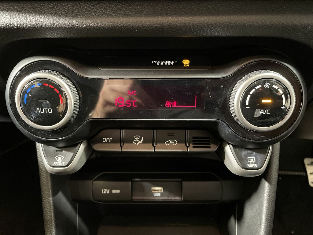 Kia Picanto 1.0 2 4 Seats White #32
