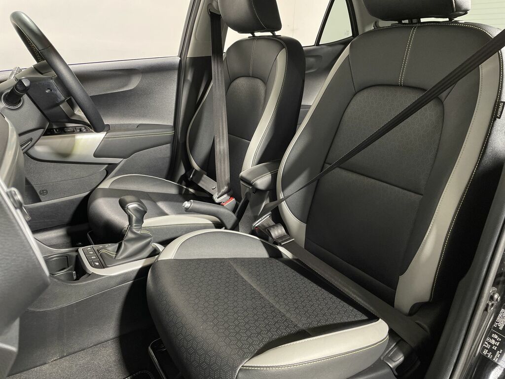 Kia Picanto 1.0 2 4 Seats White #26
