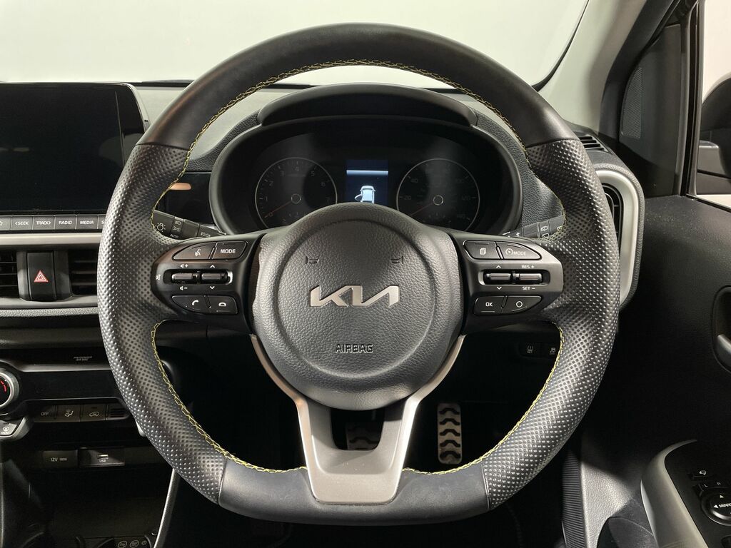 Kia Picanto 1.0 2 4 Seats White #24