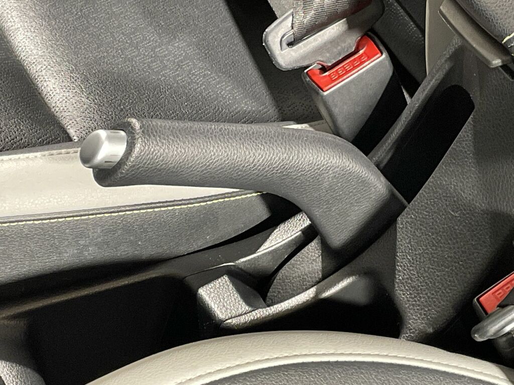 Kia Picanto 1.0 2 4 Seats White #36