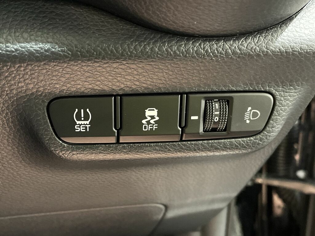 Kia Picanto 1.0 2 4 Seats White #43