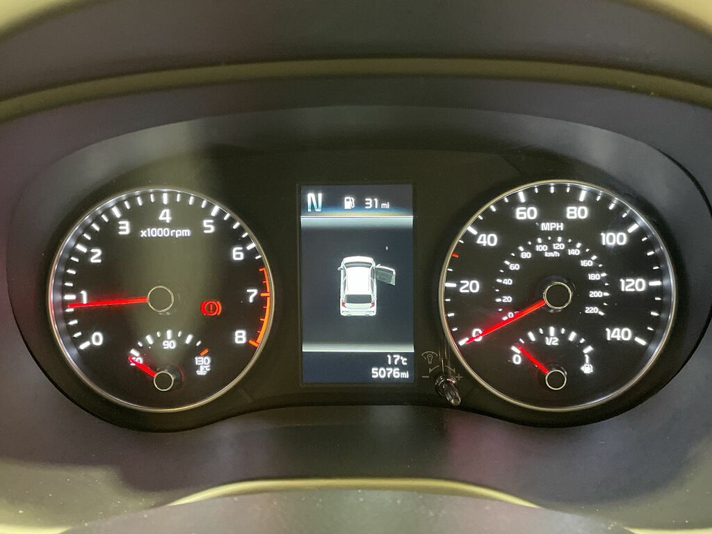 Kia Picanto 1.0 2 4 Seats White #37