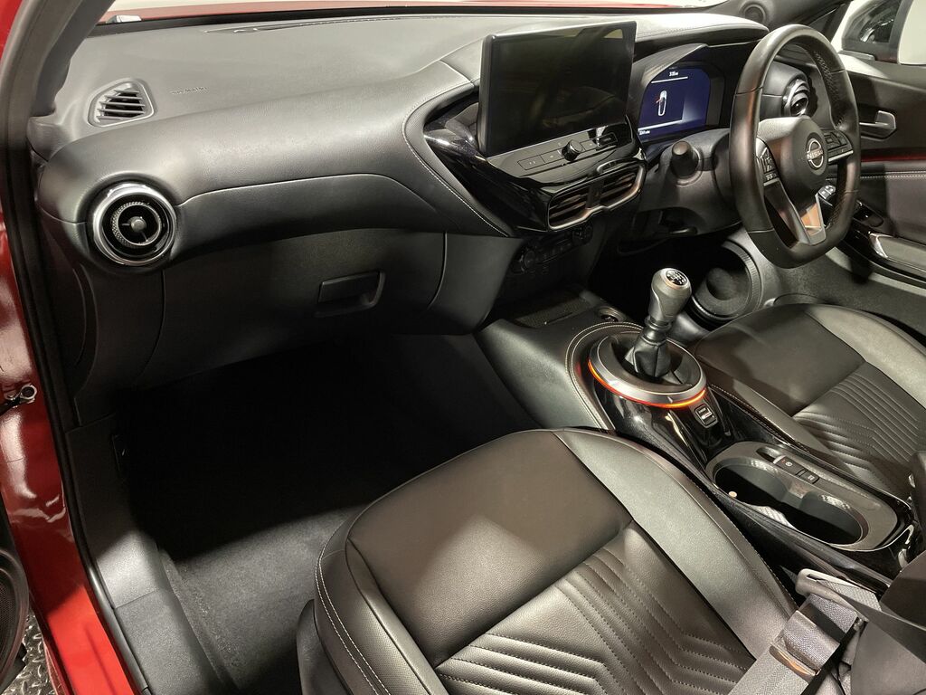 Nissan Juke 1.0 Dig-t Tekna WU75HBD Red #3