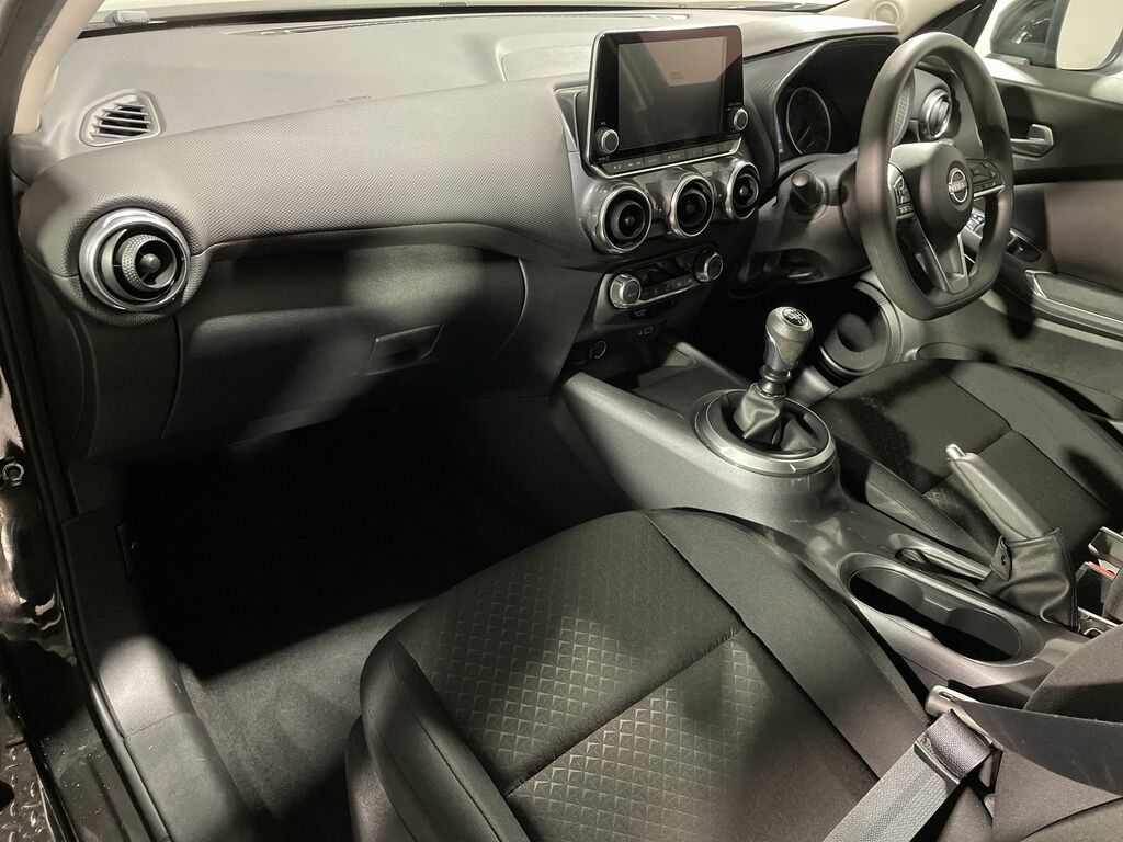 Nissan Juke 1.0 Dig-t 114 Acenta Black #3