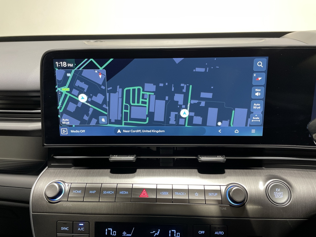 Hyundai Kona Hatchback White #27