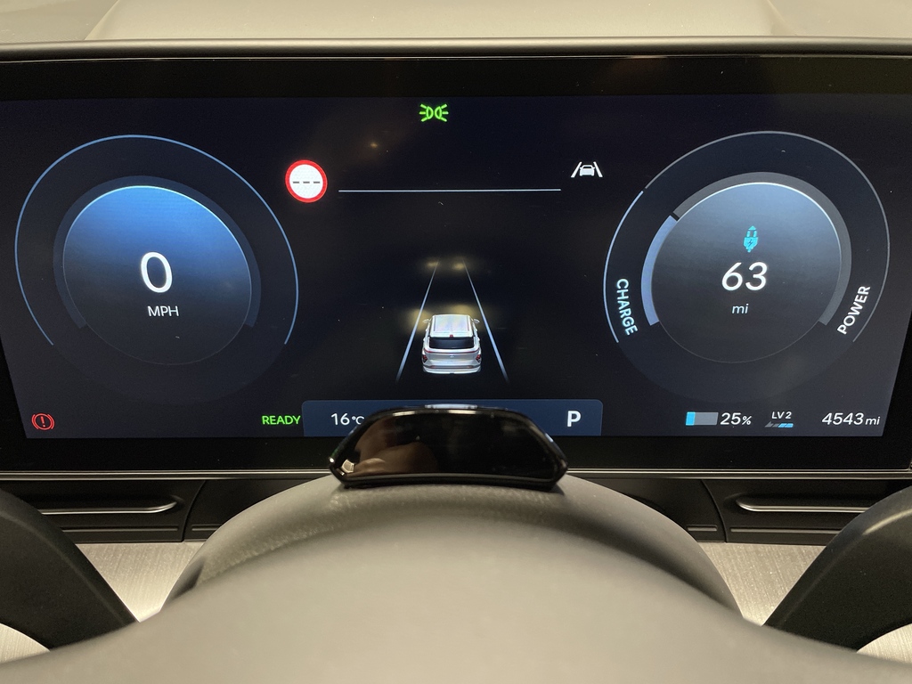 Hyundai Kona Hatchback White #41