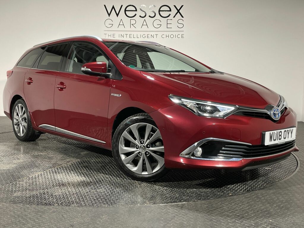 Toyota Auris 1.8 Hybrid Excel Tss Cvt Leather Red