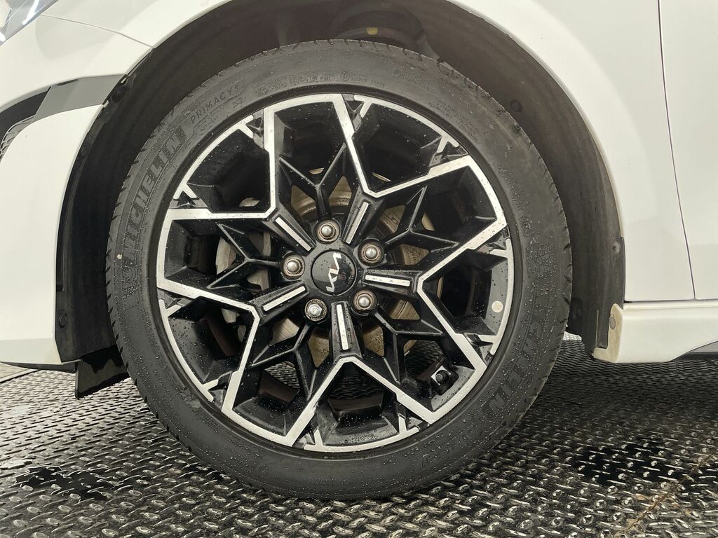 Kia Ceed 1.5T Gdi Isg 138 Gt-line White #4