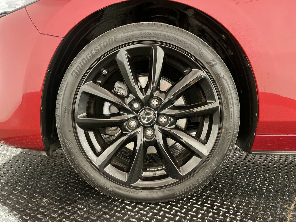 Mazda 3 2.0 E Skyactiv X Mhev Takumi Hatchback Red #8