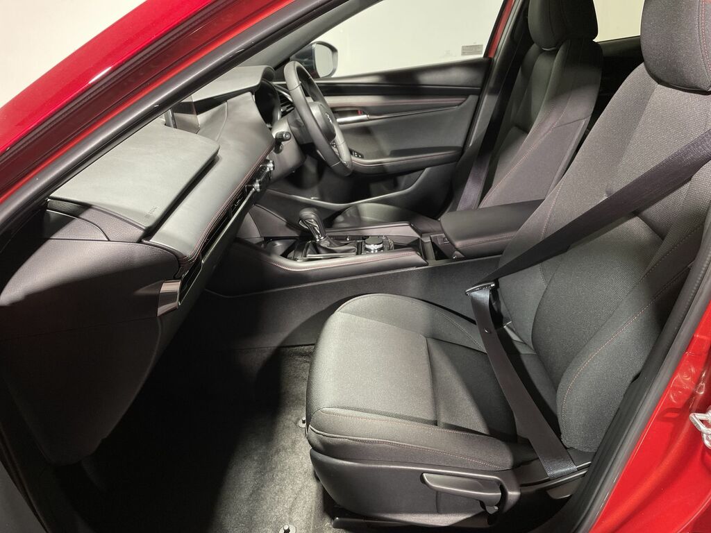Mazda 3 2.0 E Skyactiv X Mhev Takumi Hatchback Red #25