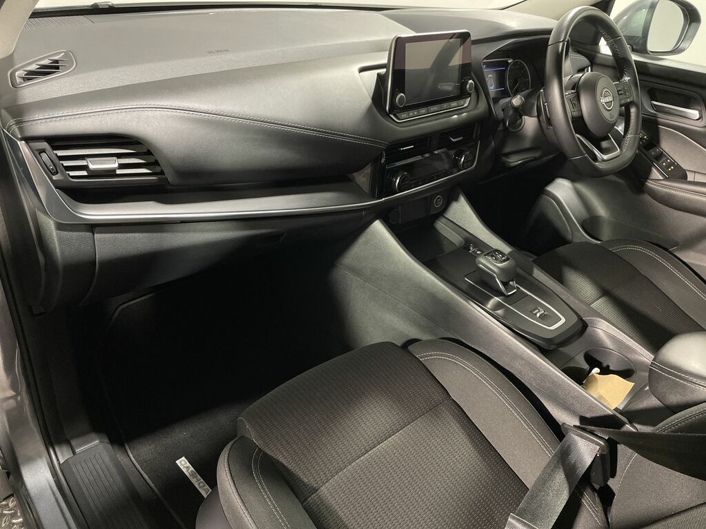 Nissan Qashqai 1.3 Dig-t Mh 158 Acenta Premium Xtronic Grey #3