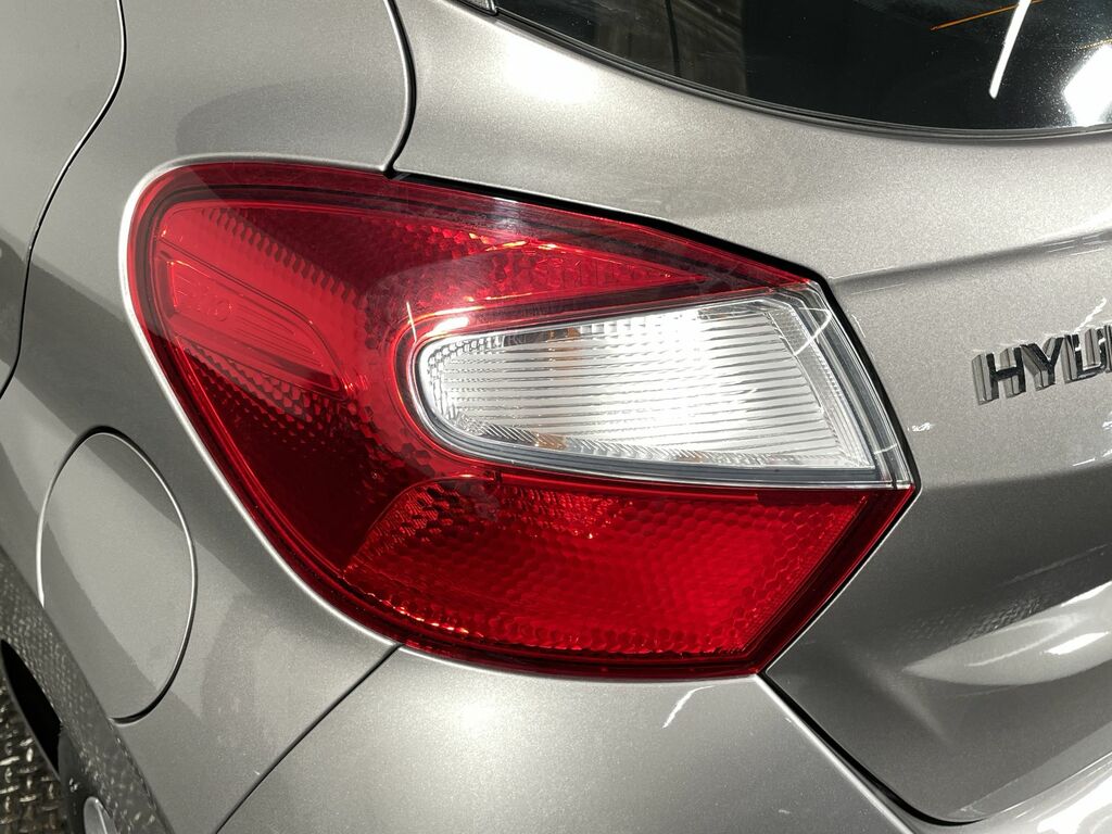 Hyundai I10 Mpi Se Connect Red #13