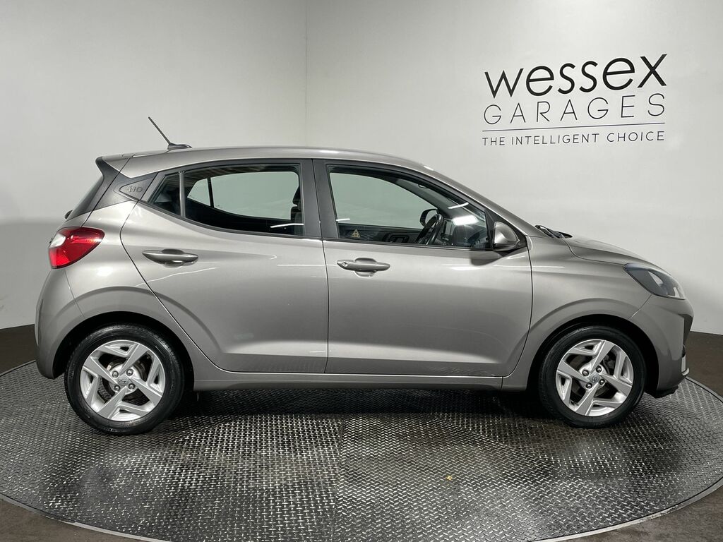 Hyundai I10 Mpi Se Connect Red #16
