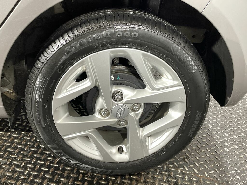 Hyundai I10 Mpi Se Connect Red #44