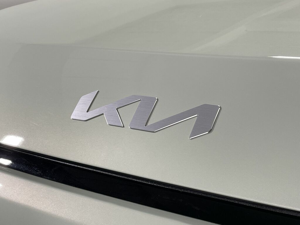 Kia EV3 81.4Kwh Gt-line Suv 201 Bhp Grey #16