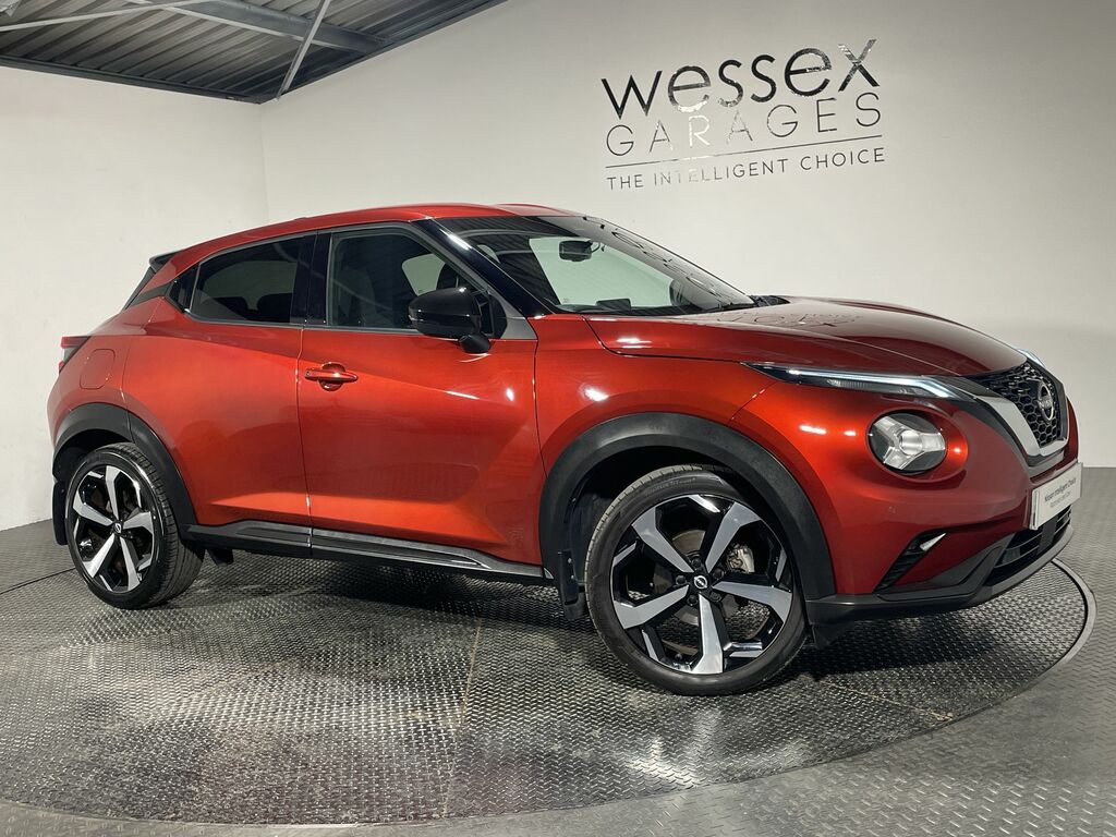 Nissan Juke 1.0 Dig-t 114 Tekna CJ72JJE Red #2