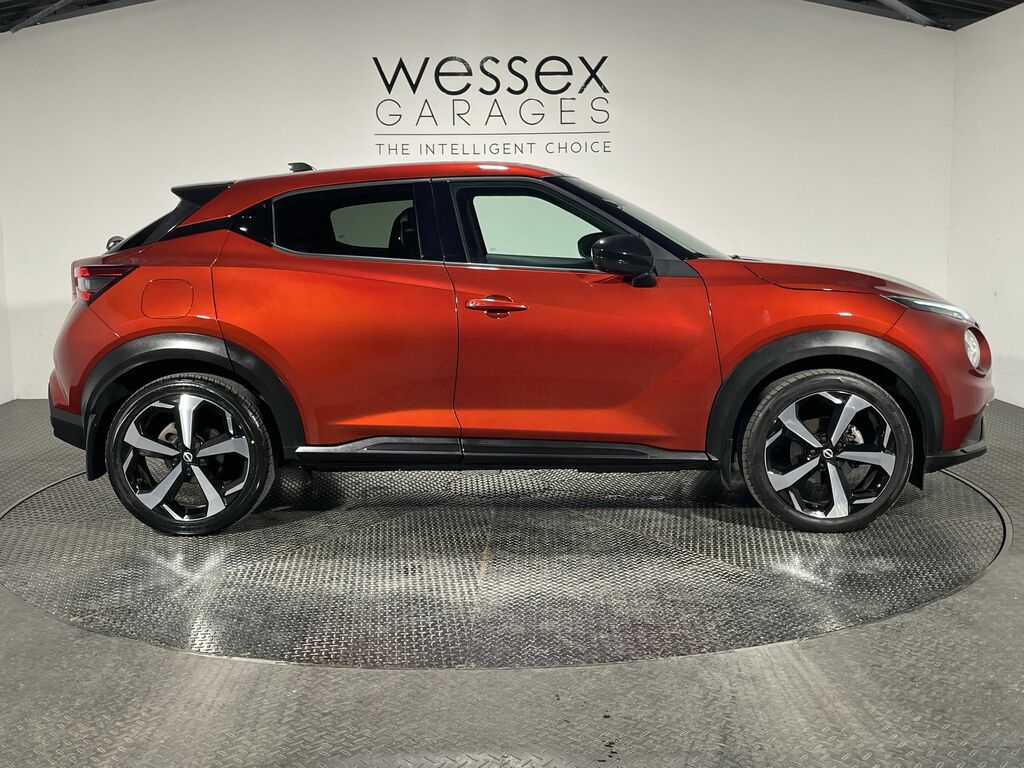 Nissan Juke 1.0 Dig-t 114 Tekna CJ72JJE Red #5