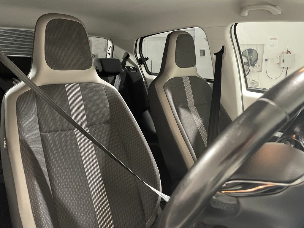 Volkswagen Up 1.0 Move Up Black #39