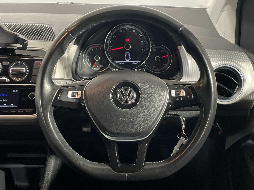 Volkswagen Up 1.0 Move Up Black #45