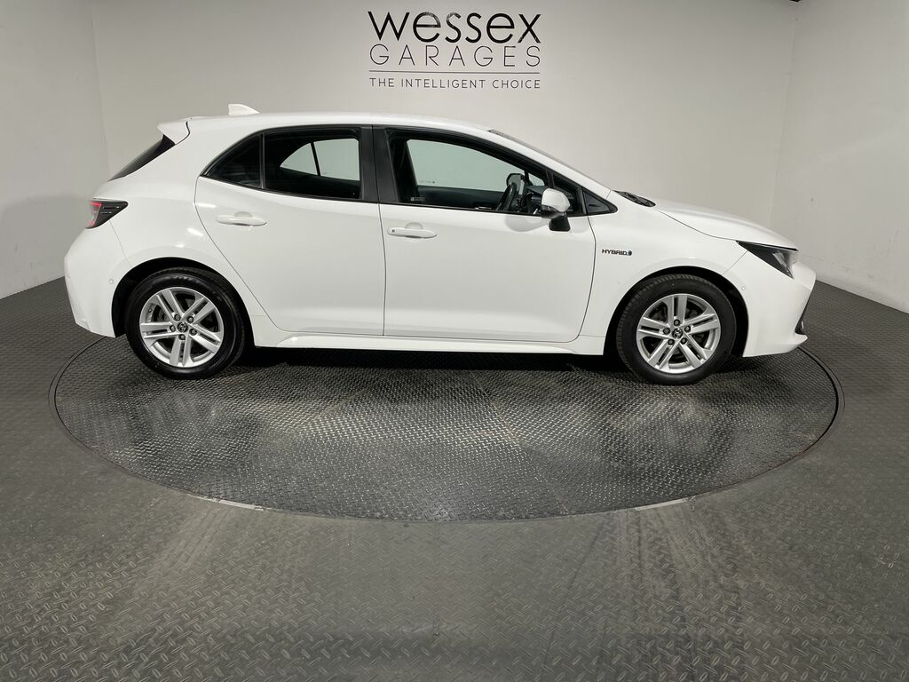 Toyota Corolla Icon Tech Hev Cvt FH21CVX White #5