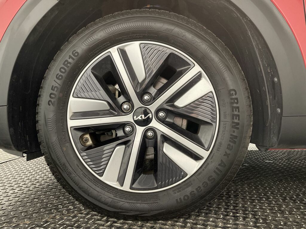 Kia Niro 1.6 Gdi Hybrid 2 Dct Red #4