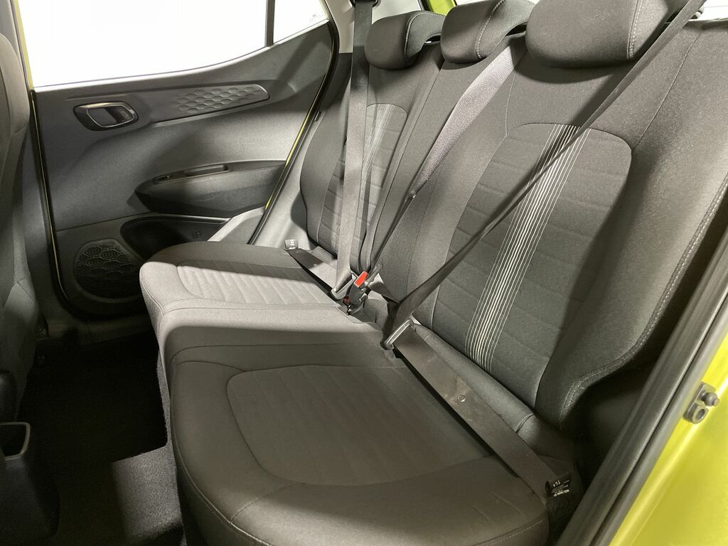 Hyundai I10 Advance Yellow #3
