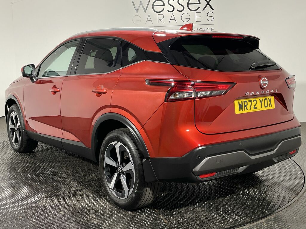 Nissan Qashqai 1.3 Dig-t Mh N-connecta Red #4