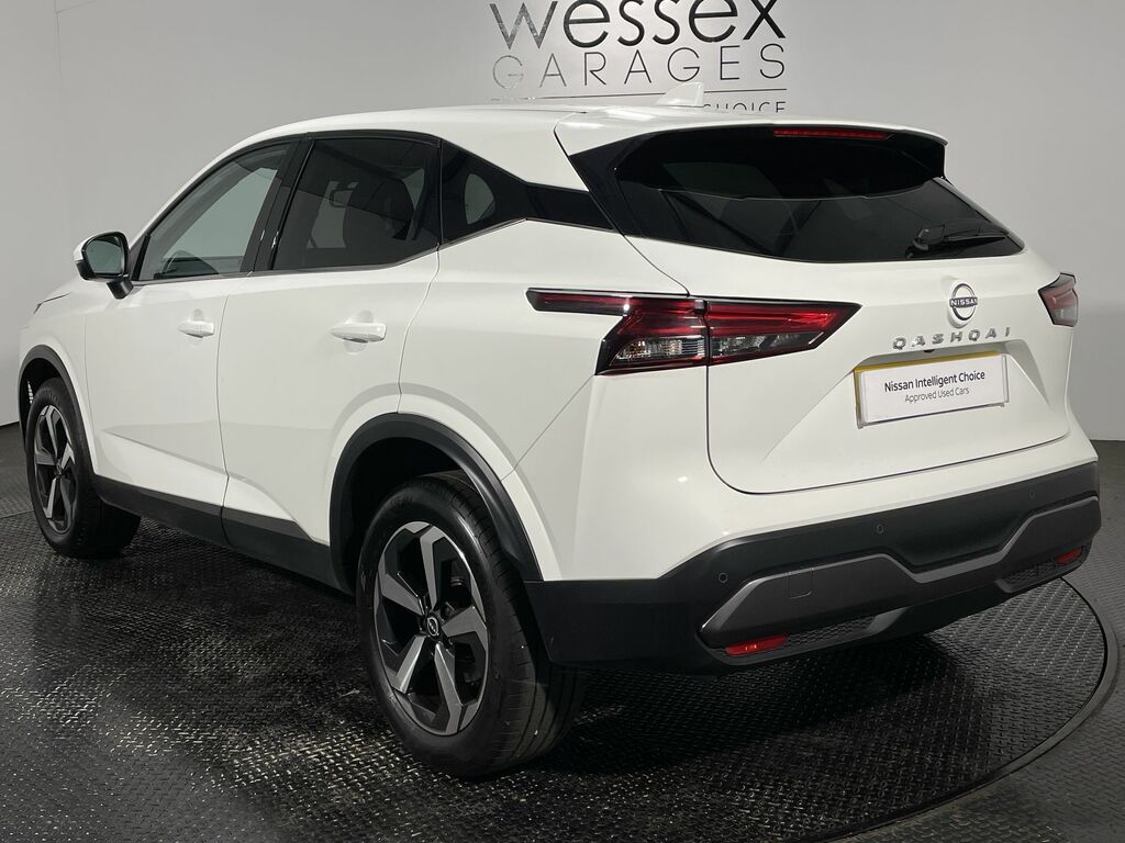 Nissan Qashqai 1.3 Dig-t Mh N-connecta FT72DRO White #4