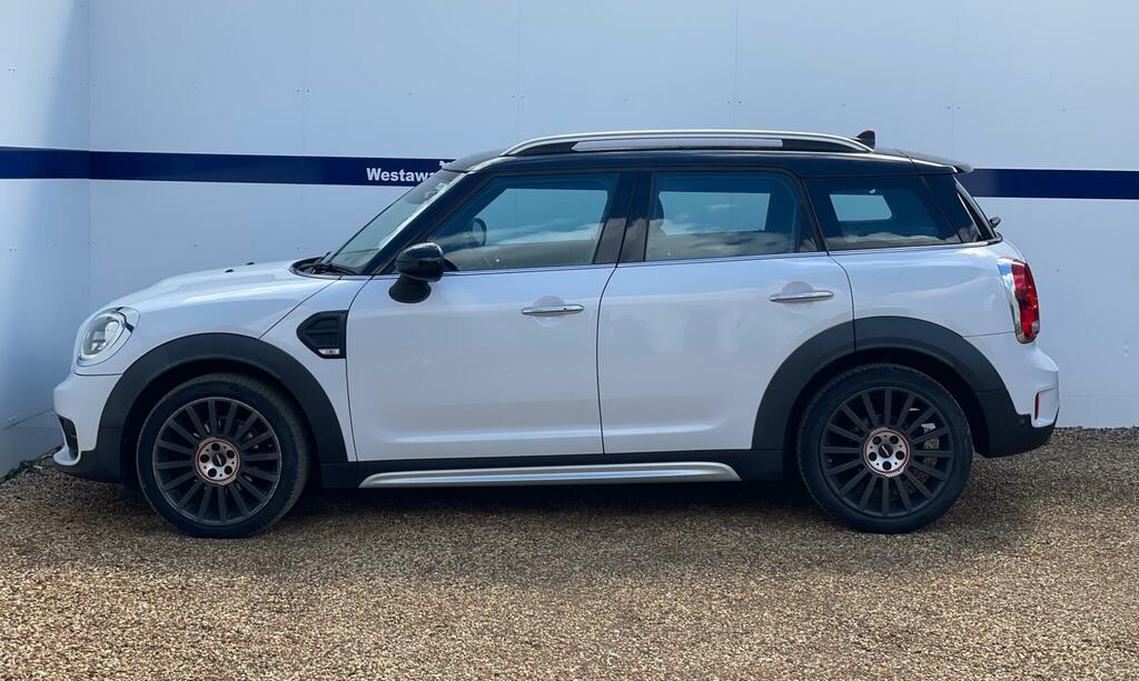 Mini Countryman 2.0 Cooper D - 2017 17 AD17HBX White #5