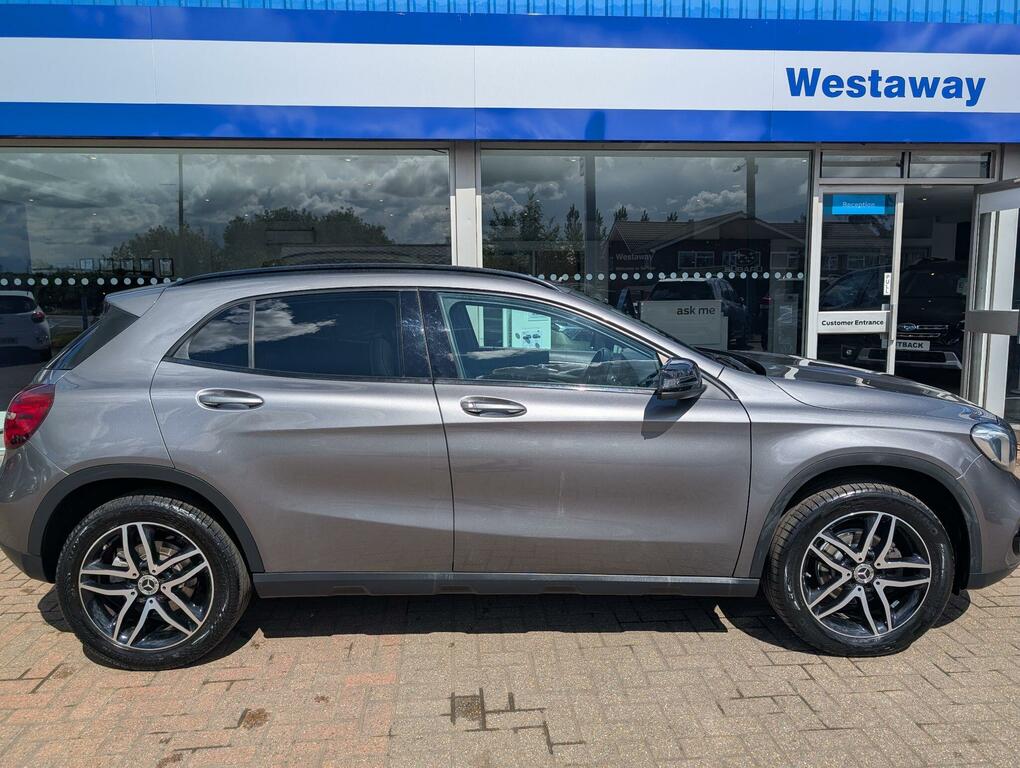 Mercedes-Benz GLA Class Gla 180 Urban Edition - 2019 19 EP19THF Grey #6