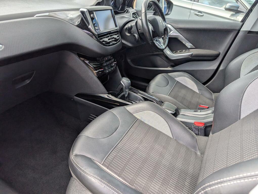 Peugeot 2008 1.5 Bluehdi 100 Gt Line 5 Speed Pan Roof, 17  #30