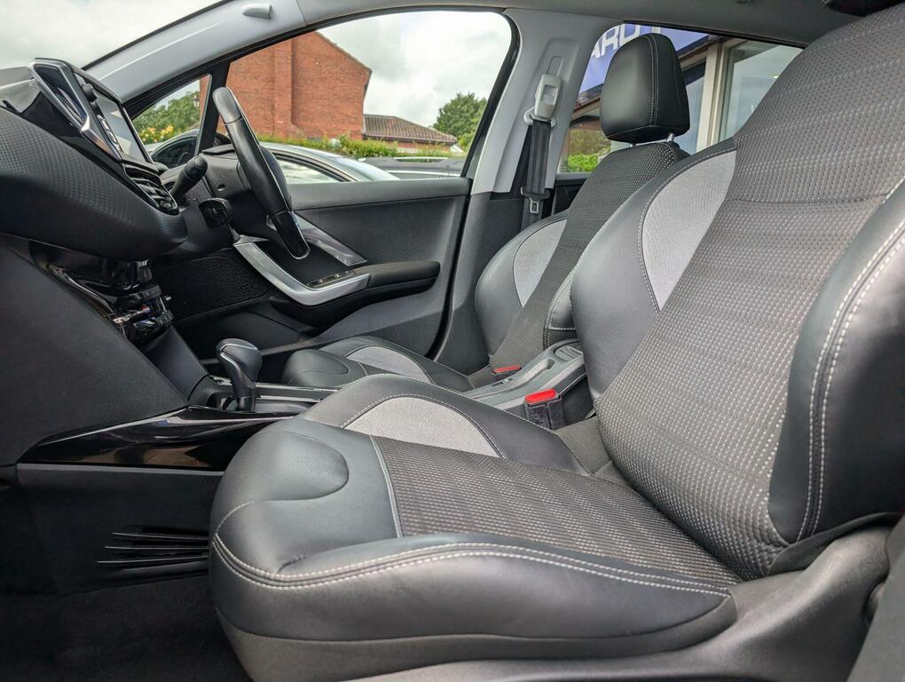 Peugeot 2008 1.5 Bluehdi 100 Gt Line 5 Speed Pan Roof, 17  #29