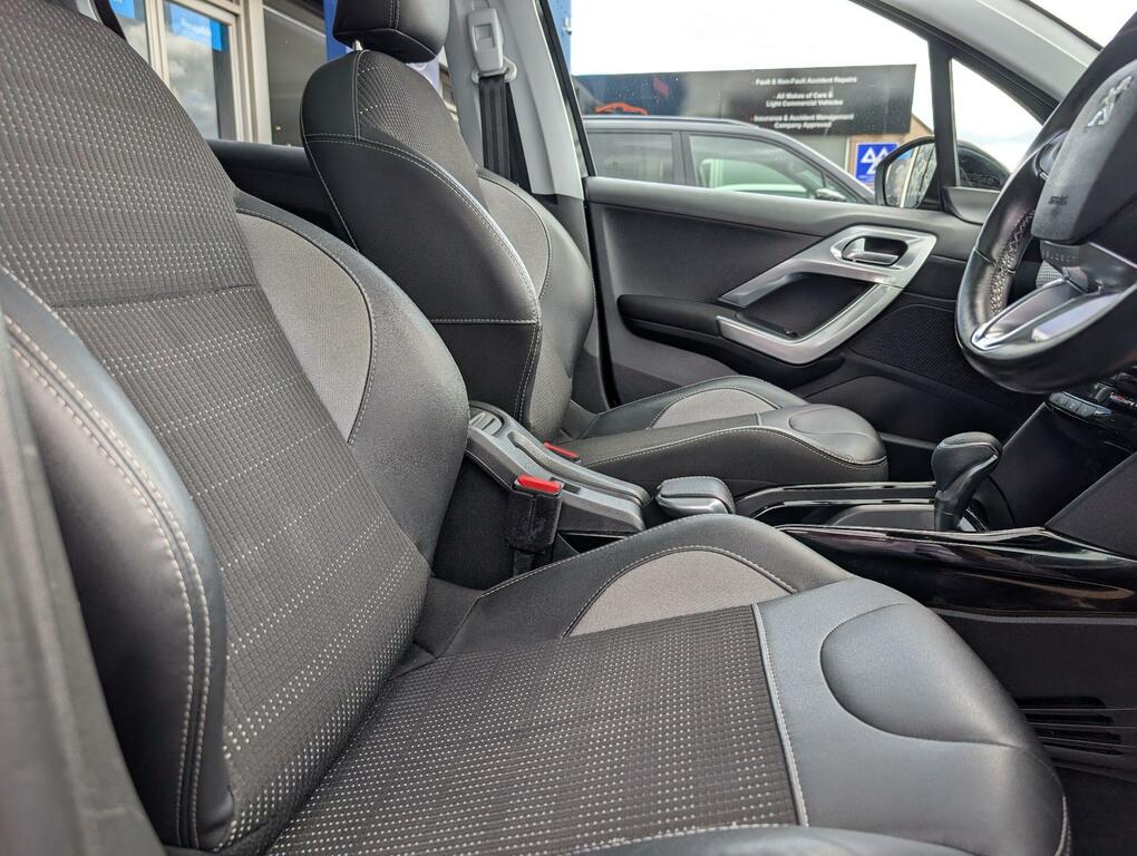 Peugeot 2008 1.5 Bluehdi 100 Gt Line 5 Speed Pan Roof, 17  #15