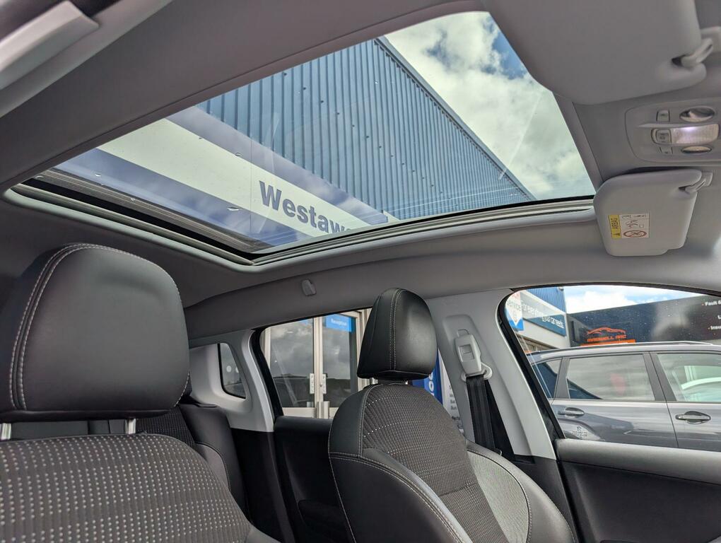 Peugeot 2008 1.5 Bluehdi 100 Gt Line 5 Speed Pan Roof, 17  #34