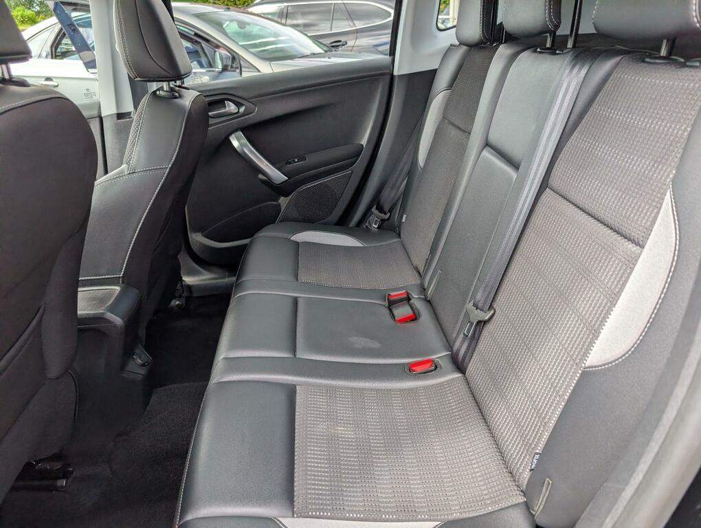 Peugeot 2008 1.5 Bluehdi 100 Gt Line 5 Speed Pan Roof, 17  #17