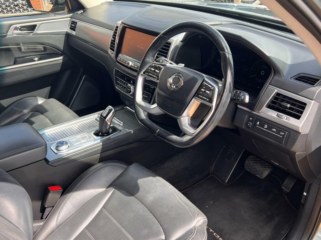 SsangYong Rexton Ultimate Grey #42