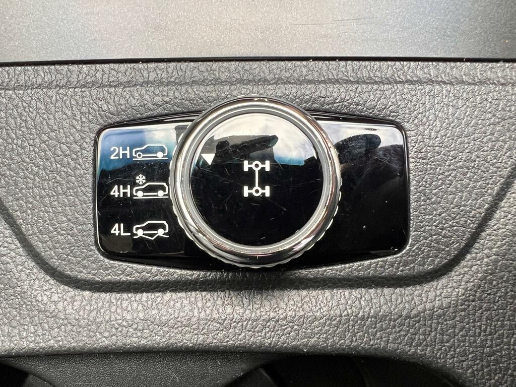 SsangYong Musso White #30