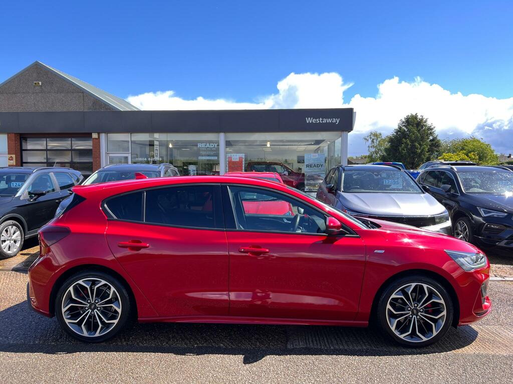 Ford Focus 1.0 Ecoboost St-line X Red #2