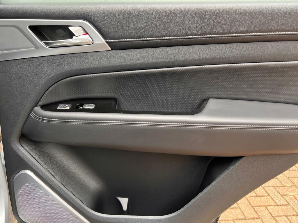 SsangYong Rexton Rexton Ultimate Grey #60