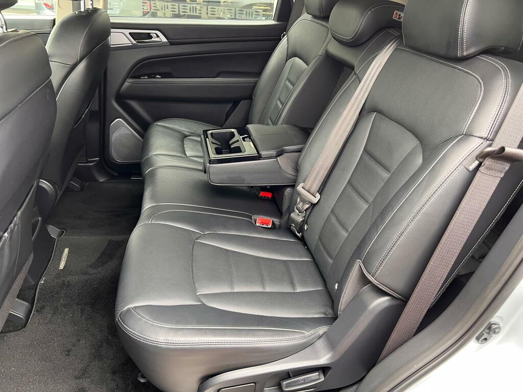 SsangYong Rexton Rexton Ultimate Grey #54