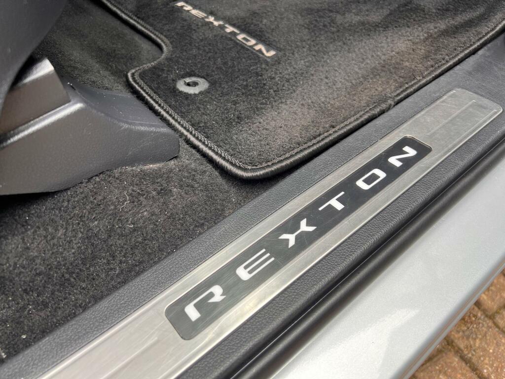 SsangYong Rexton Rexton Ultimate Grey #49