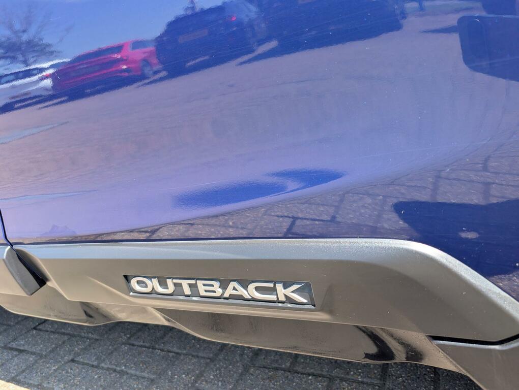 Subaru Outback Touring Black #41