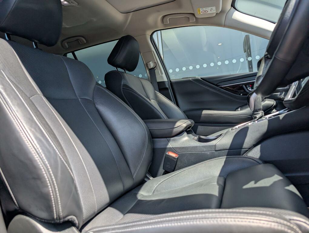 Subaru Outback Touring Black #13
