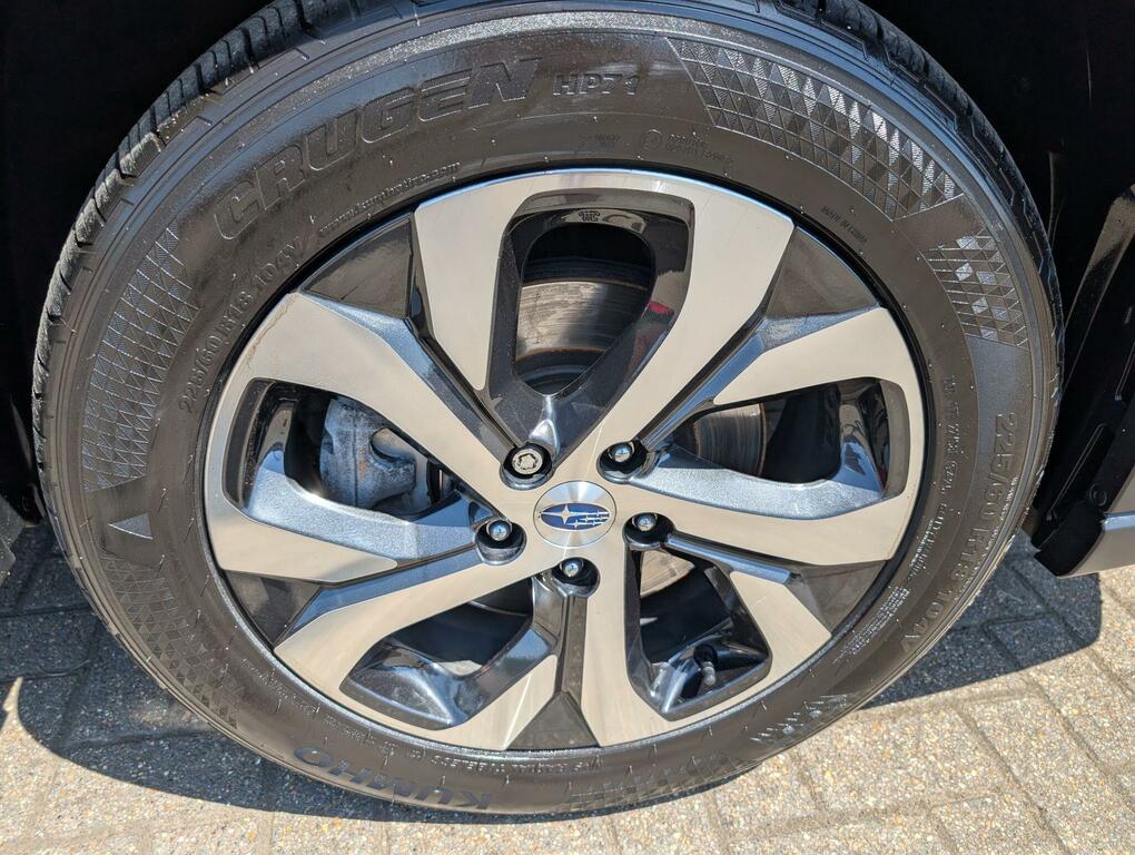 Subaru Outback Touring Black #21