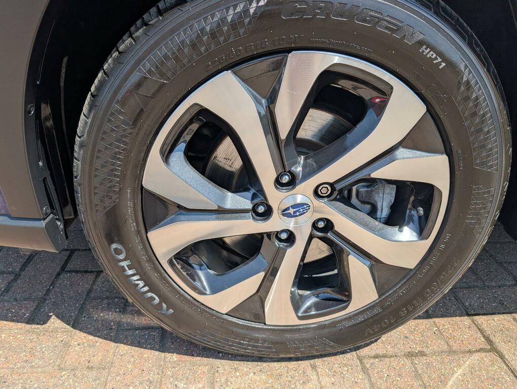 Subaru Outback Touring Black #24
