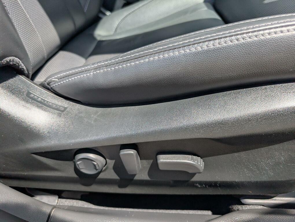 Subaru Outback Touring Black #39