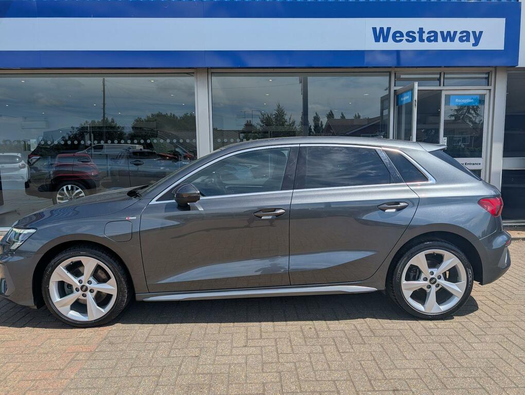 Audi A3 40 Tfsi E S Line S Tronic - 2021 21 YD21KLV Grey #5