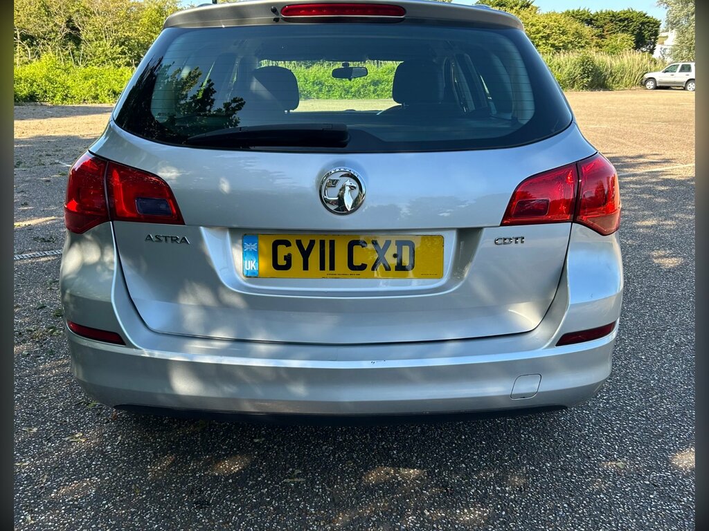 Vauxhall Astra 1.7 Cdti Ecoflex Exclusiv Sports Tourer Silver #5