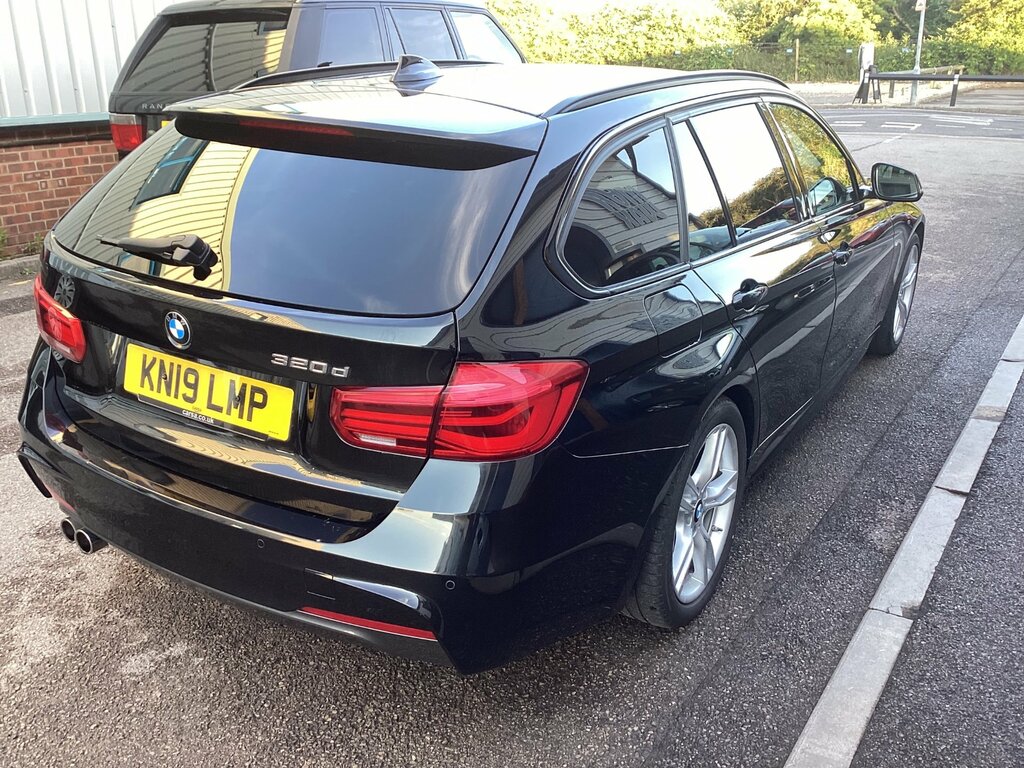 BMW 3 Series 2.0 320D M Sport Touring Euro 6 KN19LMP Black #4