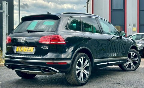 Volkswagen Touareg 3.0 Tdi V6 EK15TZJ Black #4
